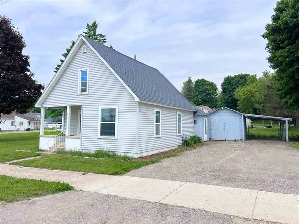 307 Groveland St, Boyne City, MI 49712