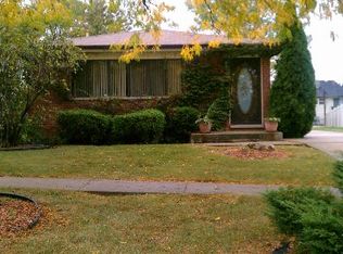4326 Mayfair Ct, Country Club Hills, IL