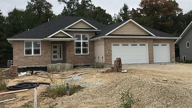 1st image of 806 Freedlund Dr