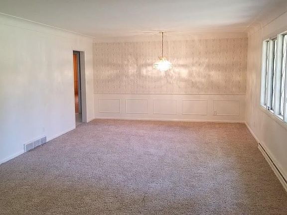 4th image of 3436 Woodley Ct