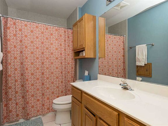 5th image of 7038 Parker Hill Dr