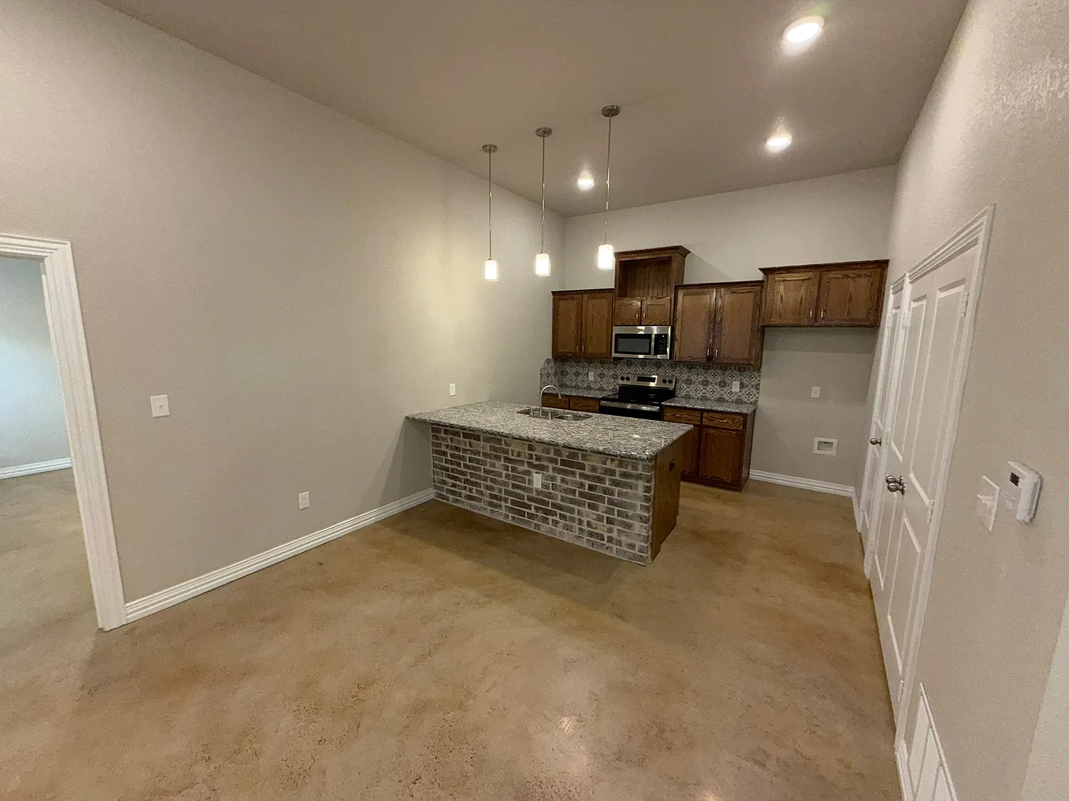 5710 Graceful Lane — Photo 4