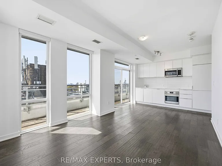 223 Saint Clair Ave W #1007 — Photo 13