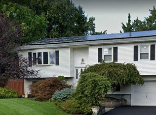 12 Northpark Dr, Garnerville, NY 10923