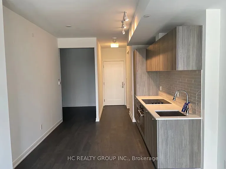 3 Gloucester St #713 — Photo 6