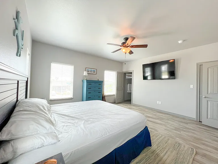 4037 Summit Dr — Photo 25