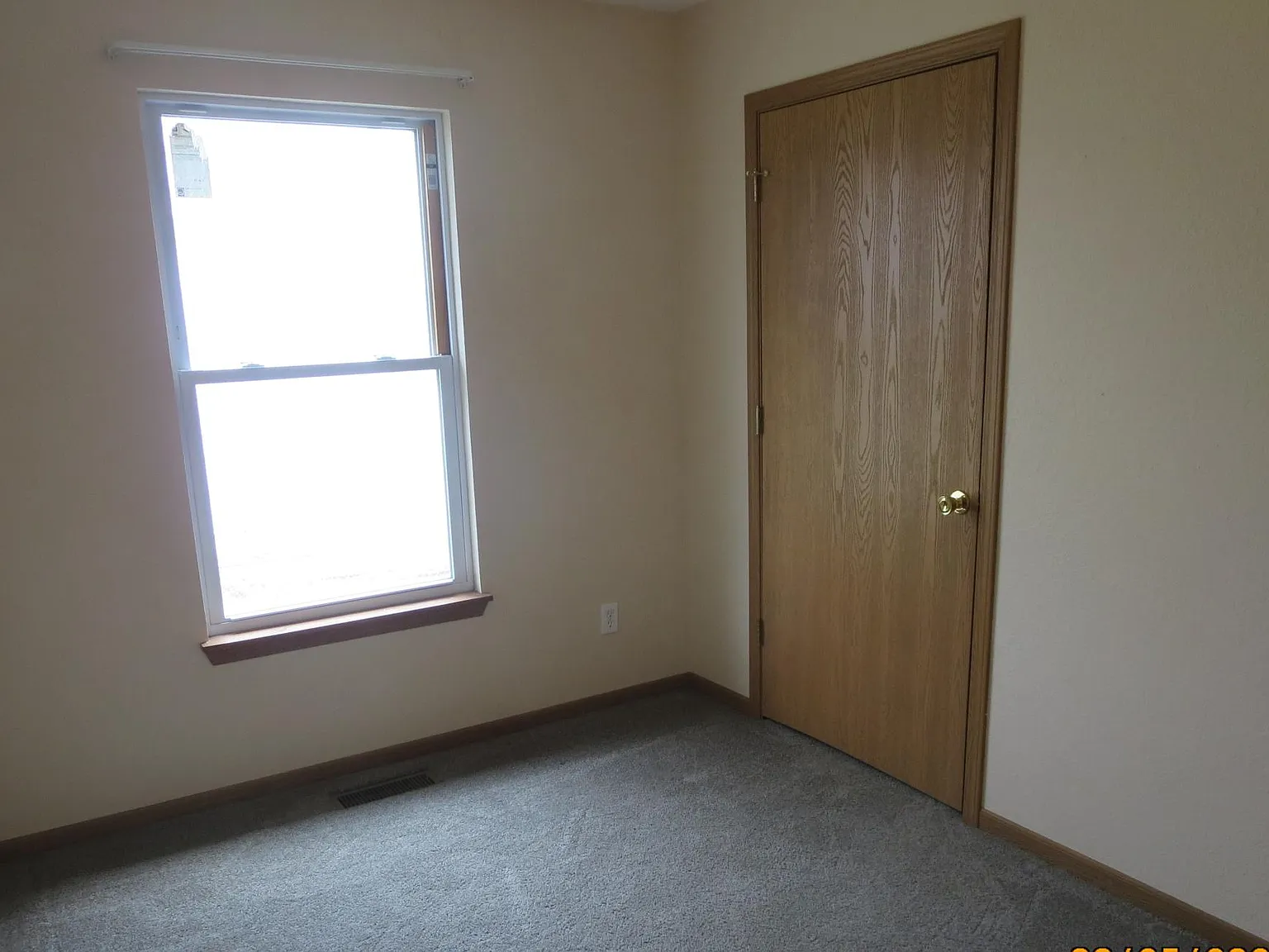 3 bed, $1,000 — Photo 4