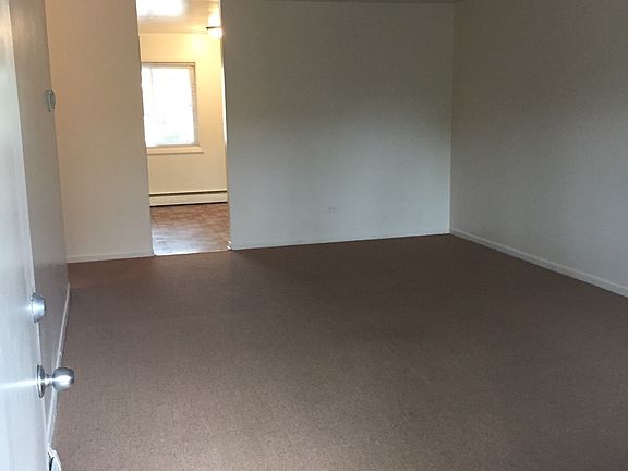 5th image of 2111 N Elmwood Ave APT 4B