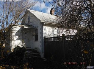 194 Bradley Ave, Northvale, NJ 07647