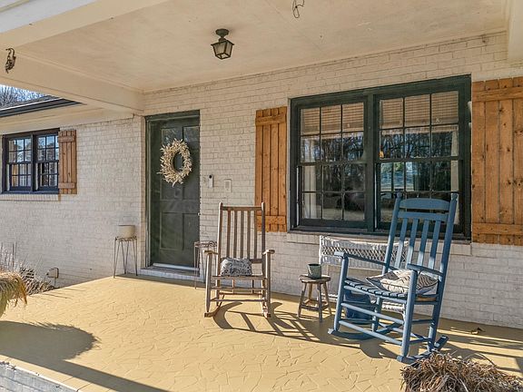 5th image of 3998 Dale Ct