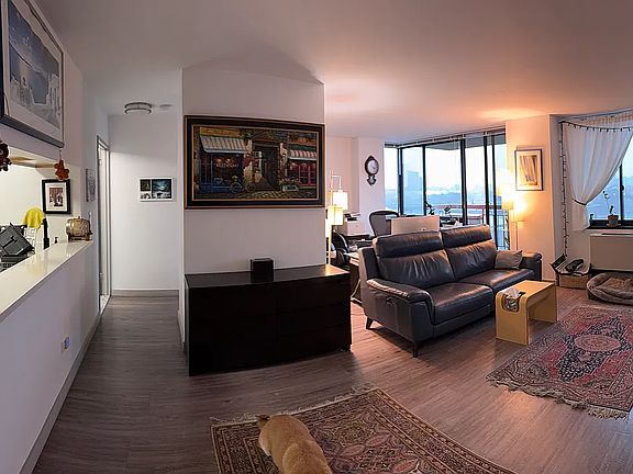3rd image of 40 River Rd APT 8D