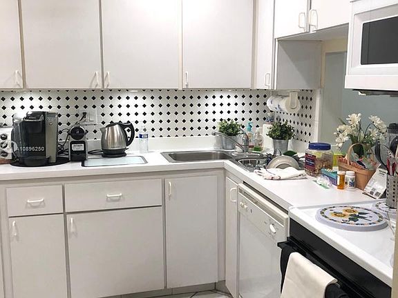 4th image of 6300 NW 62nd St APT 111
