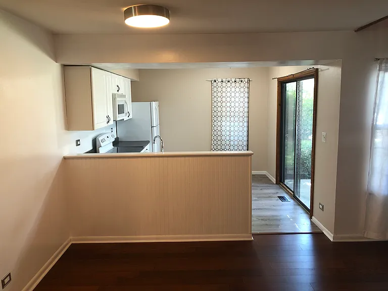 658 Beth Ct — Photo 3