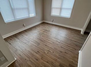 438 N 18th St APT 10, Kansas City, KS 66102