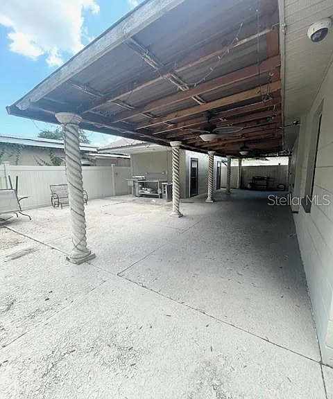 3804 W Hamilton Ave — Photo 9