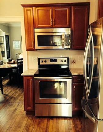 2nd image of 2512 E 124th St