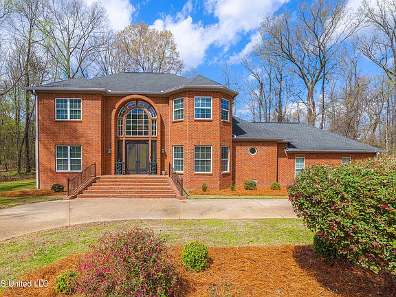 3rd image of 2 Atlanta Cv