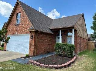1598 Sarah Ann Cv, Southaven, MS 38671