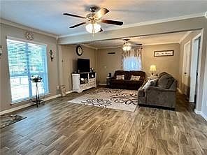 4th image of 3826 Brookwood Dr