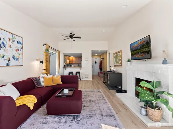 15123 Sunwood Boulevard #GG33, Tukwila, WA 98188