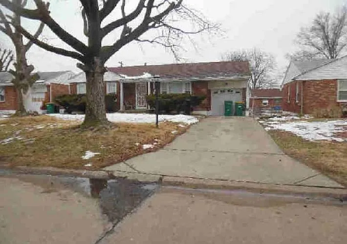 9410 Westchester Dr photo 1