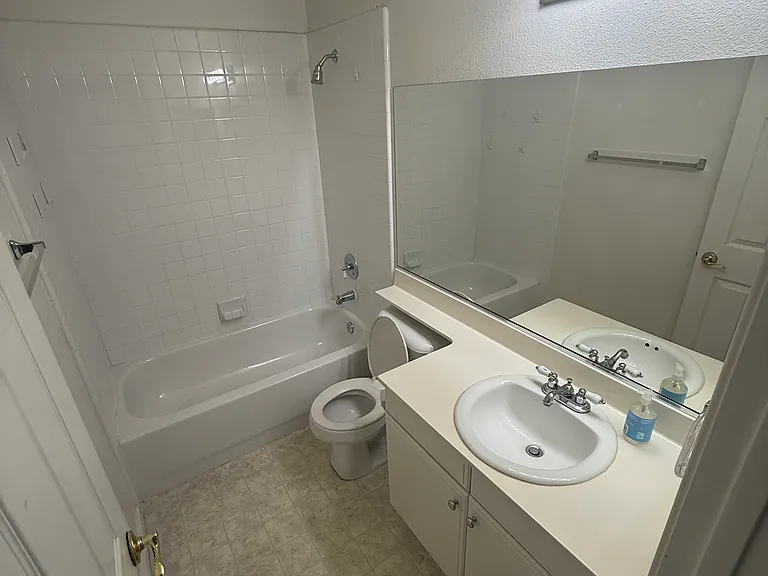 11530 Trailbrook Ln — Photo 11