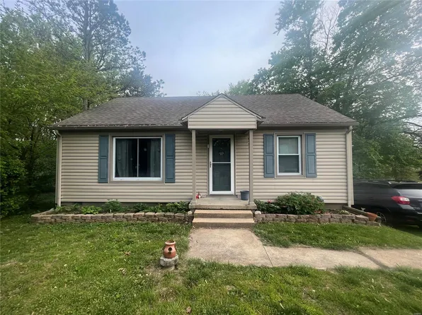 906 E 10th St, Rolla, MO 65401