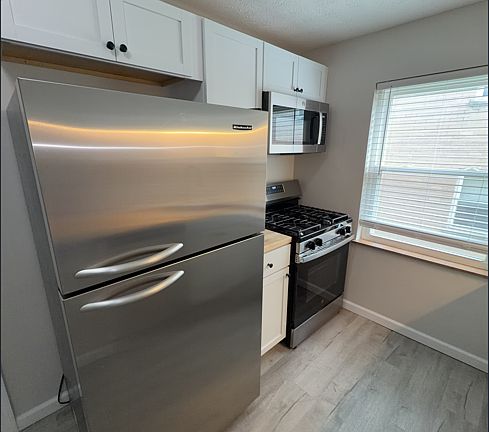5th image of 62 Gorman Ln APT A