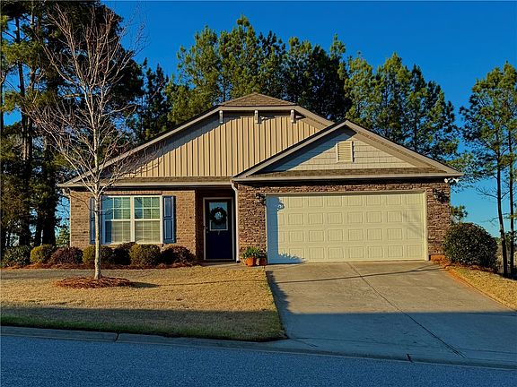 2nd image of 7 Ravencrest Dr