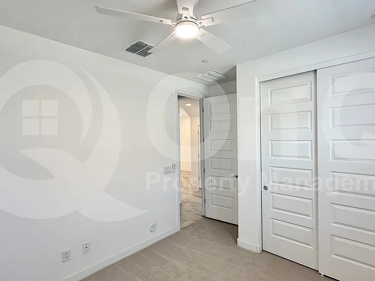 636 S Jacana Ln — Photo 12