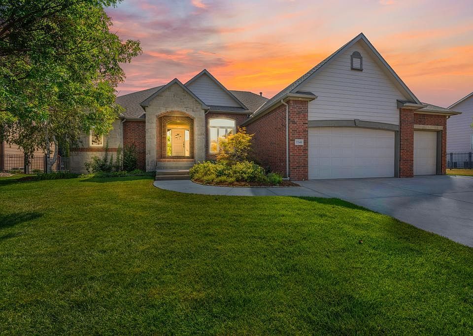 2248 N Stonegate Cir, Andover, KS 67002 Zillow