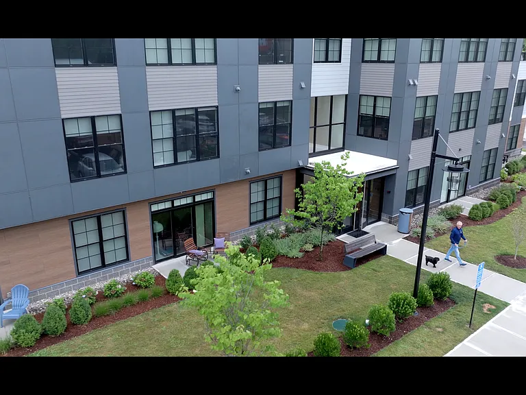 The Bradley — Photo 9