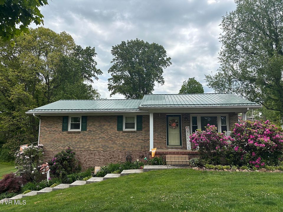 1st image of 281 Canterbury Ln