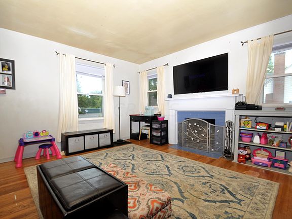 4th image of 1143 Oakland Park Ave
