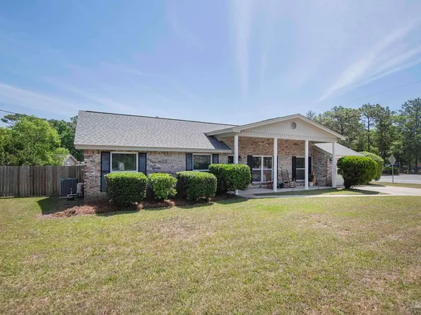 5700 Langley Cir, Pensacola, FL 32504