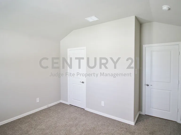 4208 Mountain Creek Dr — Photo 22