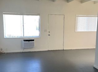 540 S Mountain View Dr, Palm Springs, CA 92264