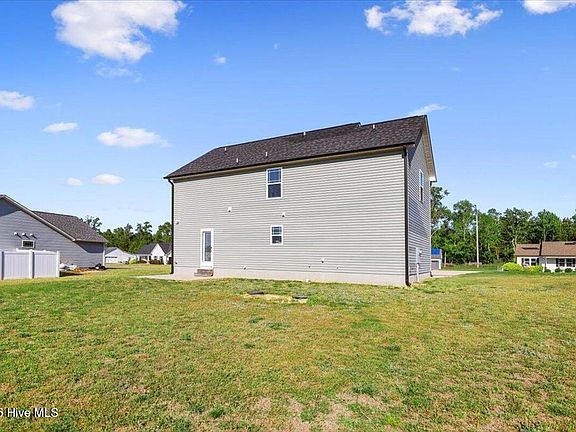 5th image of 123 Highland Park Dr