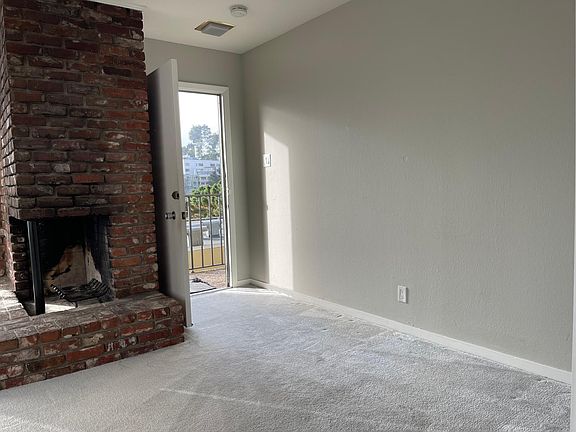 5th image of 1310 Clayton St #10