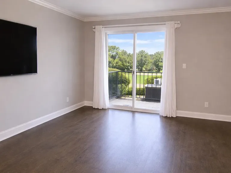 65 Cedar Ave #B2 — Photo 4