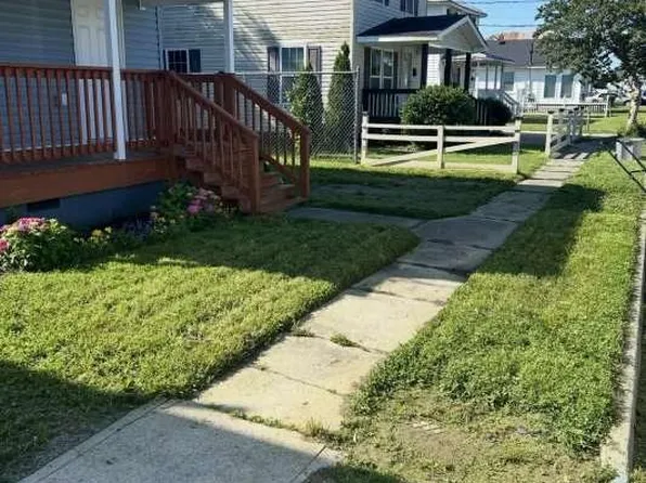 206 Oak St, Suffolk, VA 23434