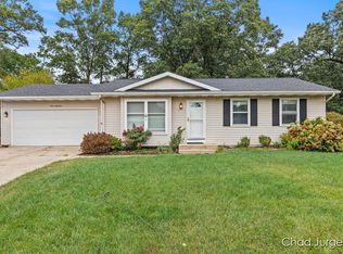 1261 Parkway Dr NE, Grand Rapids, MI 49525
