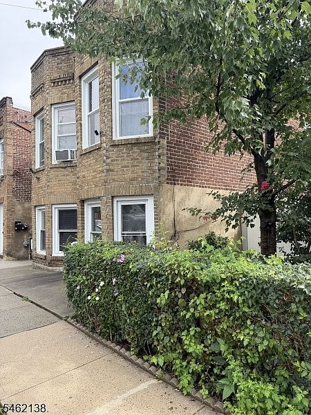 1st image of 60 Naples Ave