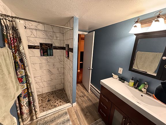 3rd image of 5618 W 64th Ave