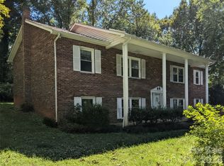 3065 Woodstream Dr, Valdese, NC 28690