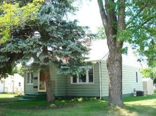 817 Henry St, Green Bay, WI 54302