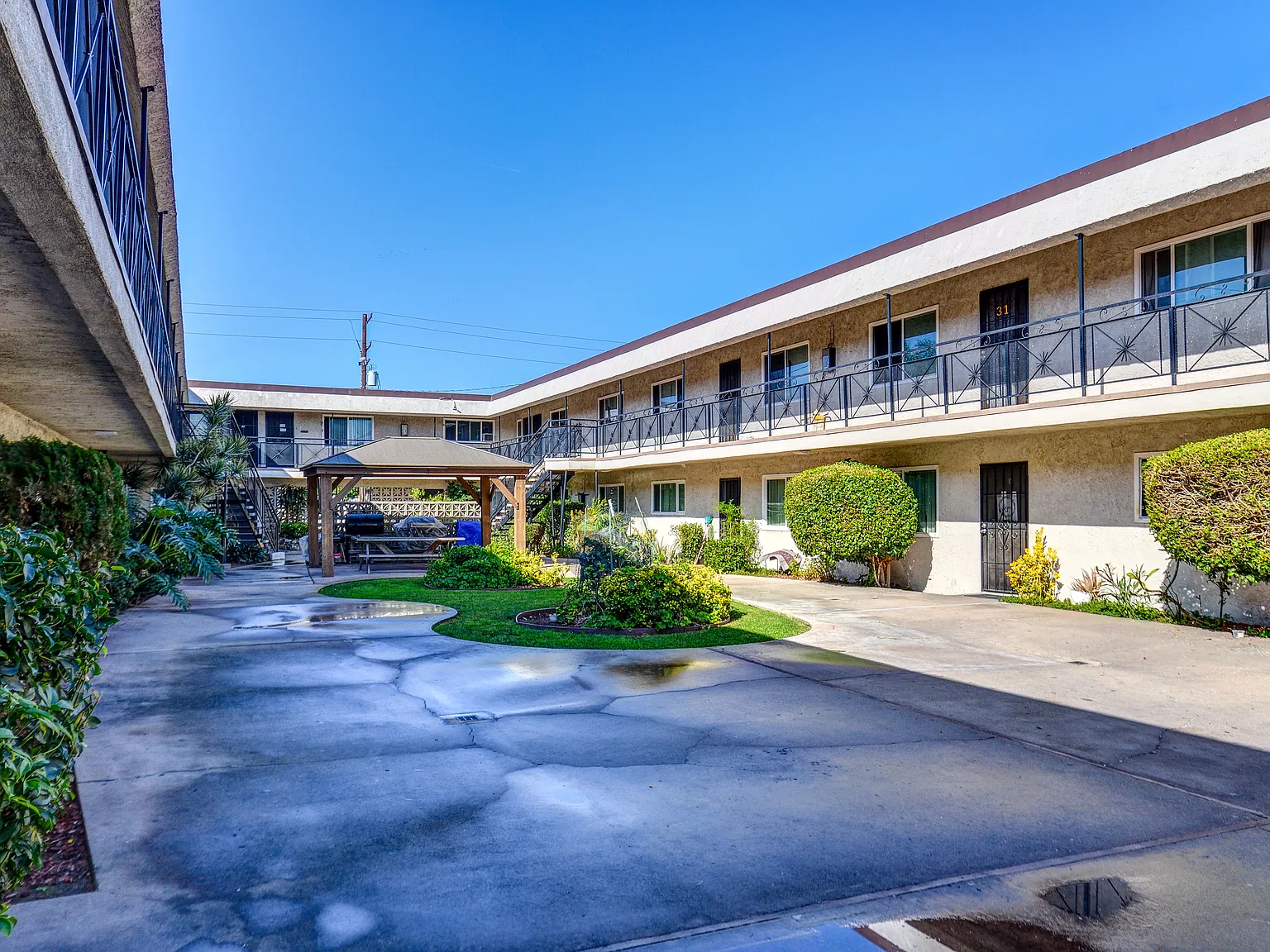 Walker Apartments — Photo 2