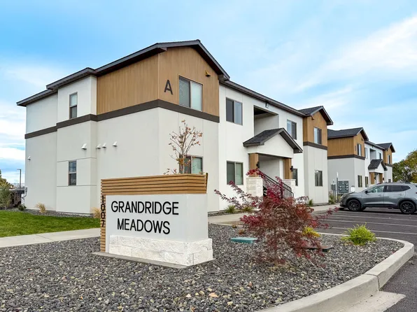 Grandridge Meadows Lofts, 1007 Grandridge Rd #C202, Grandview, WA 98930