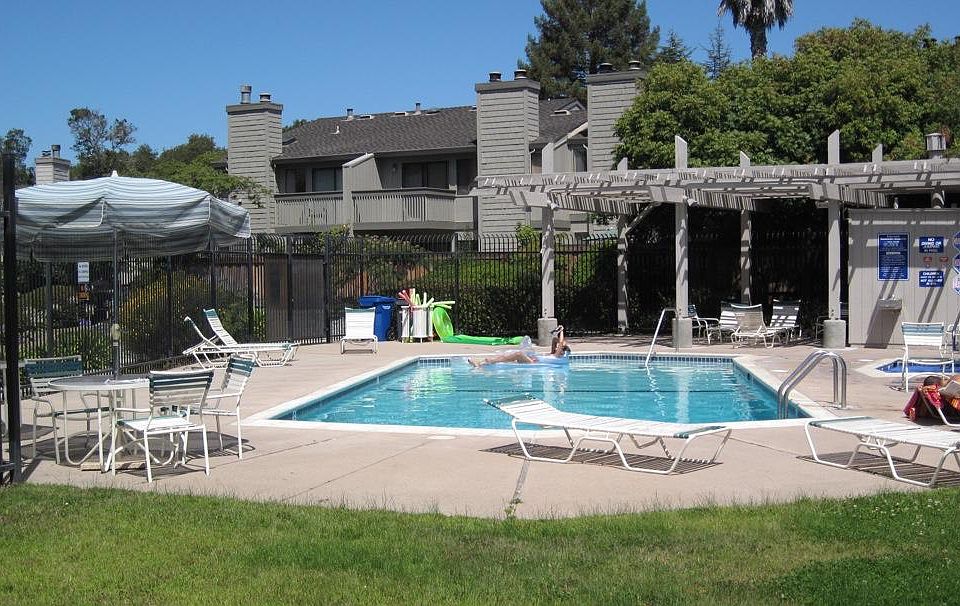 1st image of 2902 Leotar Cir