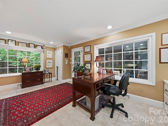 5th image of 7600 Park Rd
